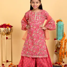 YK X Trampoline Girls Floral Printed Regular Gotta Patti Pure Cotton Kurta with Sharara & With Dupatta-image-37