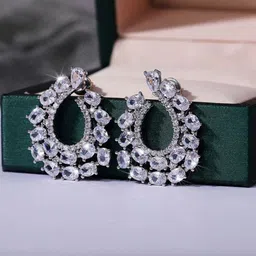 MODE & MINIMAL Women Silver-Plated Stainless Steel Studs-picture-41