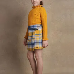 One Friday Checked Mini Skirts image 5