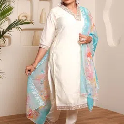 HERE&NOW Women Floral Regular Gotta Patti Chanderi Silk Kurta with Trousers & With Dupatta image 4