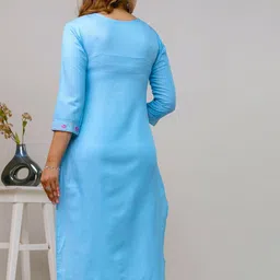 AUZAAI COLLECTION Selection Of 2 Ethnic Motifs Beads and Stones Round Neck Straight Kurtas image 3