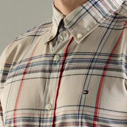 Tommy Hilfiger Checked Spread Collar Cotton Shirt image 4
