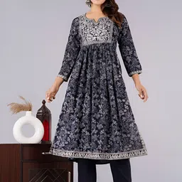 KOTHOTYA Women Floral Embroidered Regular Kurta with Trousers-picture-42