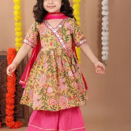 Here&Now X Kinder Kids Girls Floral Printed Regular Pure Cotton Kurta with Sharara & With Dupatta image 1