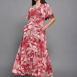 Miss Chase Women Floral Print Flared Sleeve Midi Dress image 3