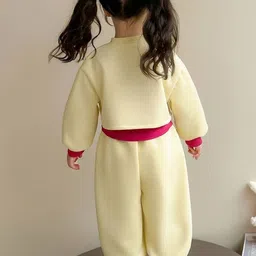 LULU & SKY Girls Printed T-shirt image 2