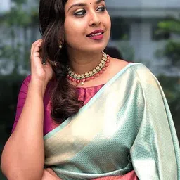 AMRUTKALA SAREES Woven Design Zari Silk Blend Banarasi Saree image 4