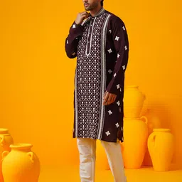 SOJANYA LUXE Men Ethnic Motifs Embroidered Regular Thread Work Kurta with Trousers-picture-7