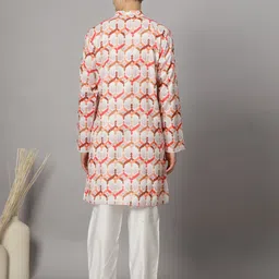 Vastraa Fusion Men Floral Printed Kurta image 2