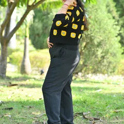 WINDROP SOLUTIONS Women Floral Printed Crop Cardigan with Embroidered Detail image 4