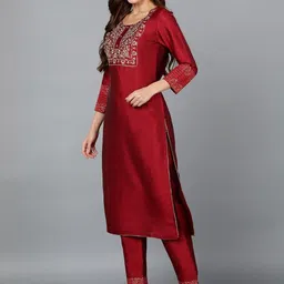 KALINI Floral Yoke Design Thread Work Straight Kurta With Trouser & Dupatta image 4
