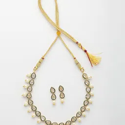 NVR Women Gold Plated Pear Shape Kundan Studded & Beaded Short Jewellery Set image 5