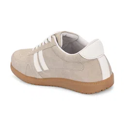 AfroJack Men Striped Sneakers image 3