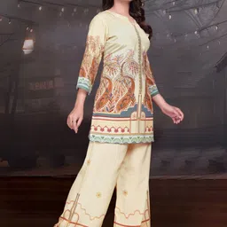 ALTEROUTFIT Printed V-Neck Top & Palazzos Co-Ords-picture-13