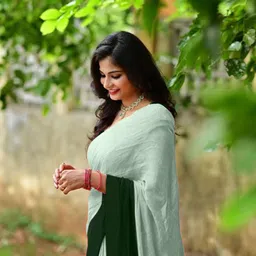 FLOURIOUS Colourblocked Ready to Wear Saree image 5