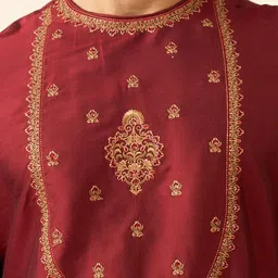 Diwas by Manyavar Ethnic Motifs Embroidered Mandarin Collar Straight Kurta image 5