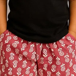 Pum Pum Boys Printed Regular Fit Mid-Rise Cotton Shorts image 2