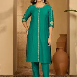 Sangria Women Green Embroidered Kurta Sets With Dupatta-picture-18