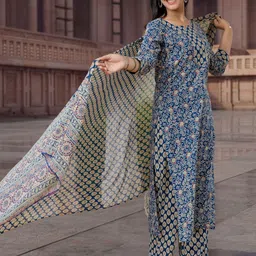 Mokshielite Women Floral Printed Gotta Patti Pure Cotton Kurta & Trousers With Dupatta image 4