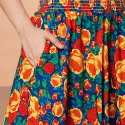 ZWERLON Women Floral Printed Flared Palazzos image 4