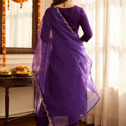 MEHARIKA Women Ethnic Motifs Embroidered Kurta with Trousers & Dupatta image 2