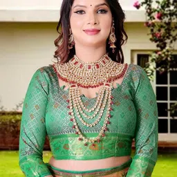 AKSH FASHION Pink Silk Blend Sarees image 3