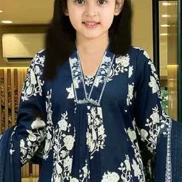 Vetrokart Girls Floral Printed Regular Kurta with Trousers & With Dupatta image 2