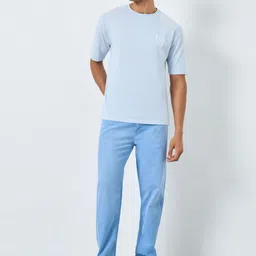 Styli Men Relaxed Fit Mid-Rise Light Fade Stretchable Jeans image 4