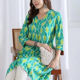 Label Ceres Floral Printed V Neck A Line Kurta image 3