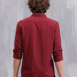 WROGN Men Slim Fit Textured Spread Collar Casual Shirt image 2