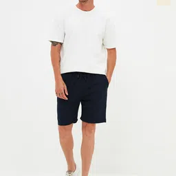 Trendyol Lacivert-Ta Men Pack of 2 Cotton Mid-Rise Shorts-picture-24