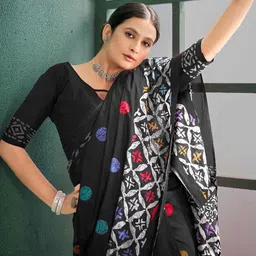 BerMondsey Polka Dots Printed Pure Cotton Block Print Saree image 3