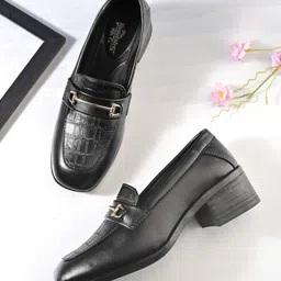 The Roadster Life Co Women Textured Casual Loafers-image-28