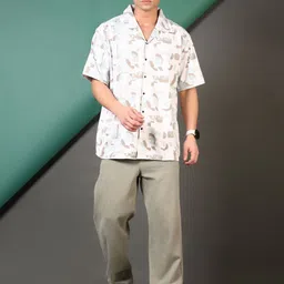 LIMEROAD Men Regular Fit Mid-Rise Light Fade Jeans image 4