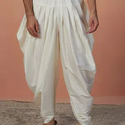 Twamev Men Mandarin Collar Embroidery Sequin Work Indo Western Sherwani Set image 2