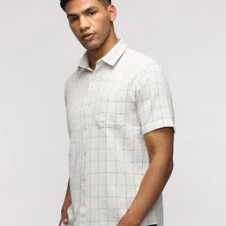 Crocodile Comfort Fit Windowpane Checked Casual Shirt image 3