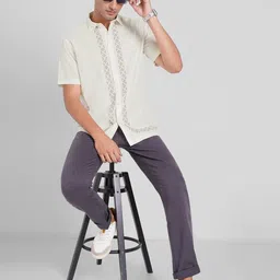 Peregrine by Pantaloons Geometric Printed Short Sleeves Casual Shirt image 3