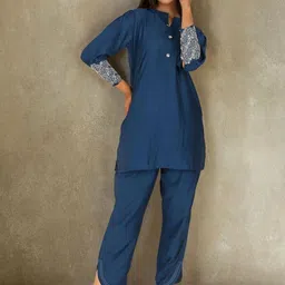 Dora Dori Embroidered Tunic With Chanderi Trouser Co-Ords-picture-31