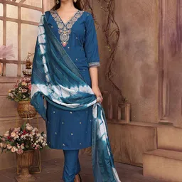 DIVASTRI Floral Embroidered Straight Thread Work Kurta With Trousers And Dupatta image 2
