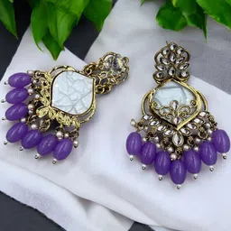 Women Click Geometric Drop Earrings image 5