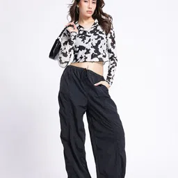 glitchez Abstract Printed Shirt Style Crop Top image 3