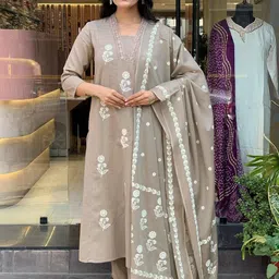 KC Fashion Women Cream Kurta Sets-picture-21