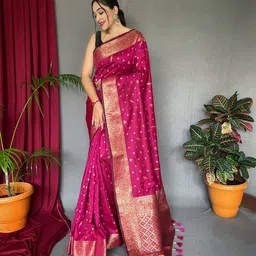MORDEN MUSE Floral Zari Saree-image-0