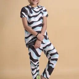 ALANTA Unisex Kids Printed T-shirt with Trousers-picture-43