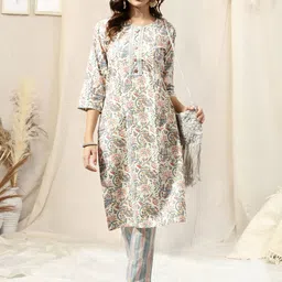 Women Pure Cotton Kurta Pant Set-image-31