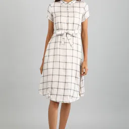 aurelia Checkered Rayon Blend Stitched Straight Gown-picture-28