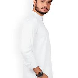 MADE IN THE SHADE Men Printed Chikankari Kurta image 3