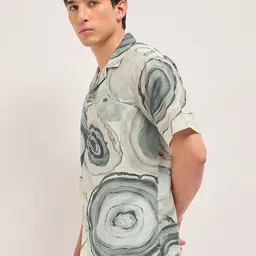 THE BEAR HOUSE Men Relaxed Fit Abstract Printed Cuban Collar Casual Shirt image 2