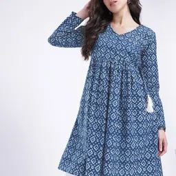 fusion by glitchez Ethnic Motifs Printed V-Neck Angrakha Kurti-picture-11