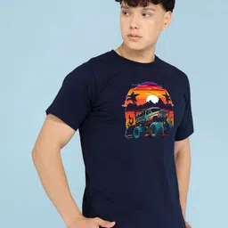 BRAWNY BATTLER Men Round Neck T-shirt image 5